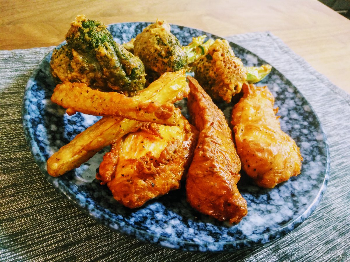 平大盛 チキチキボーンの素でブロッコリーと鶏胸肉を揚げました おうちごはん 平大盛 チキチキボーンの素でブロッコリーと鶏胸肉を揚げました おうちごはん