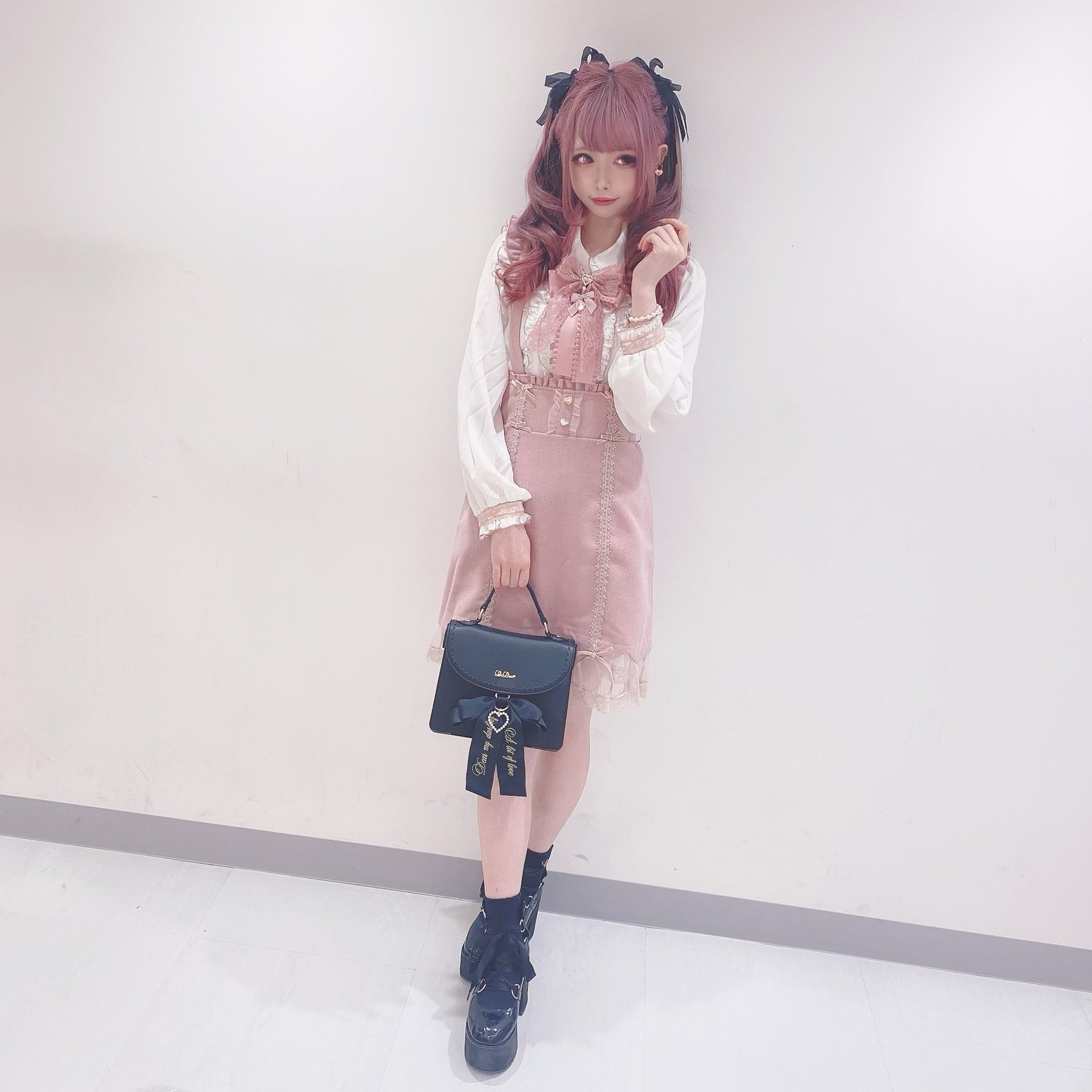 新品 タグ付き 希少LIZLISA TRARA デカリボン フリルキャミソール 新品 タグ付き 希少LIZLISA TRARA デカリボン フリルキャミソール