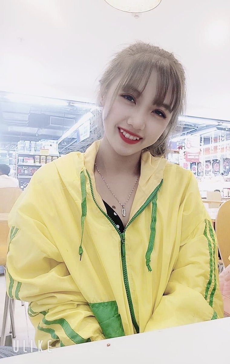 Dng08074806's tweet photo. Lên đồ đi chơi thôi, chơi cho đã!!!❤️❤️❤️
Mai lại cày tiếp hihi☺️☺️☺️ https://t.co/jG5fRFGq6O