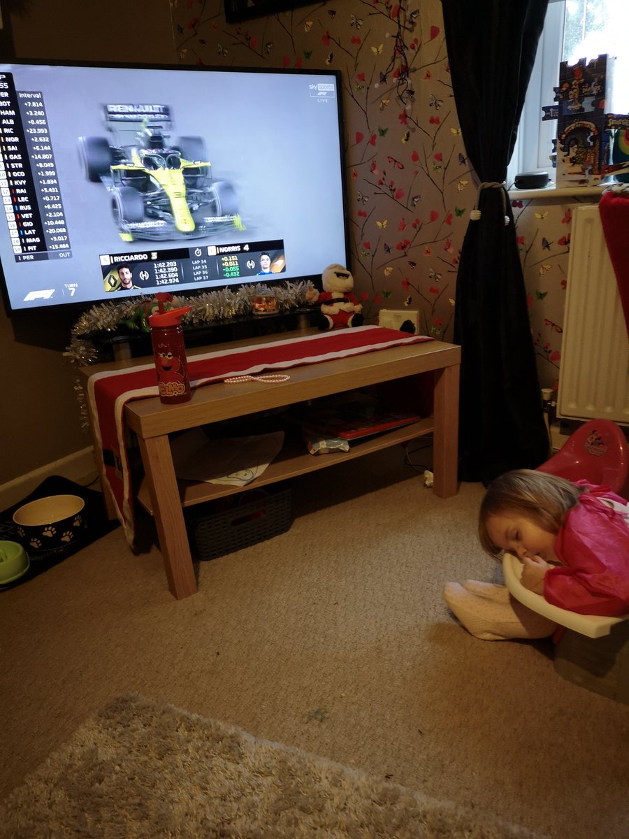 Jason091090's tweet photo. @bbcf1 my young daughter has never fallen asleep in her chair before. But then again look whats on! Can you blame the poor gal, after subjecting her to this dross of an f1 race, rather than mr tumble. https://t.co/14M2iqItqn