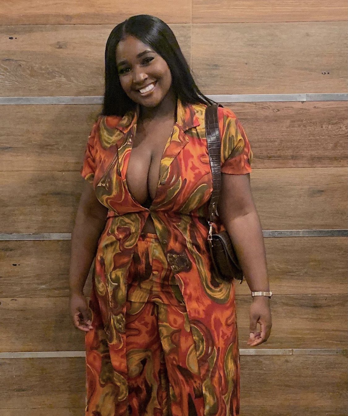 Uzo Njoku on X: I'm an H cup. After trying multiple boob tapes, I'm here  to say brassybra is the truth. If it can secure my mammoth boobs it can  secure yours