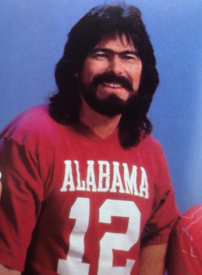 Join us here at in wishing Alabama\s Randy Owen a very Happy 71st Birthday today !    