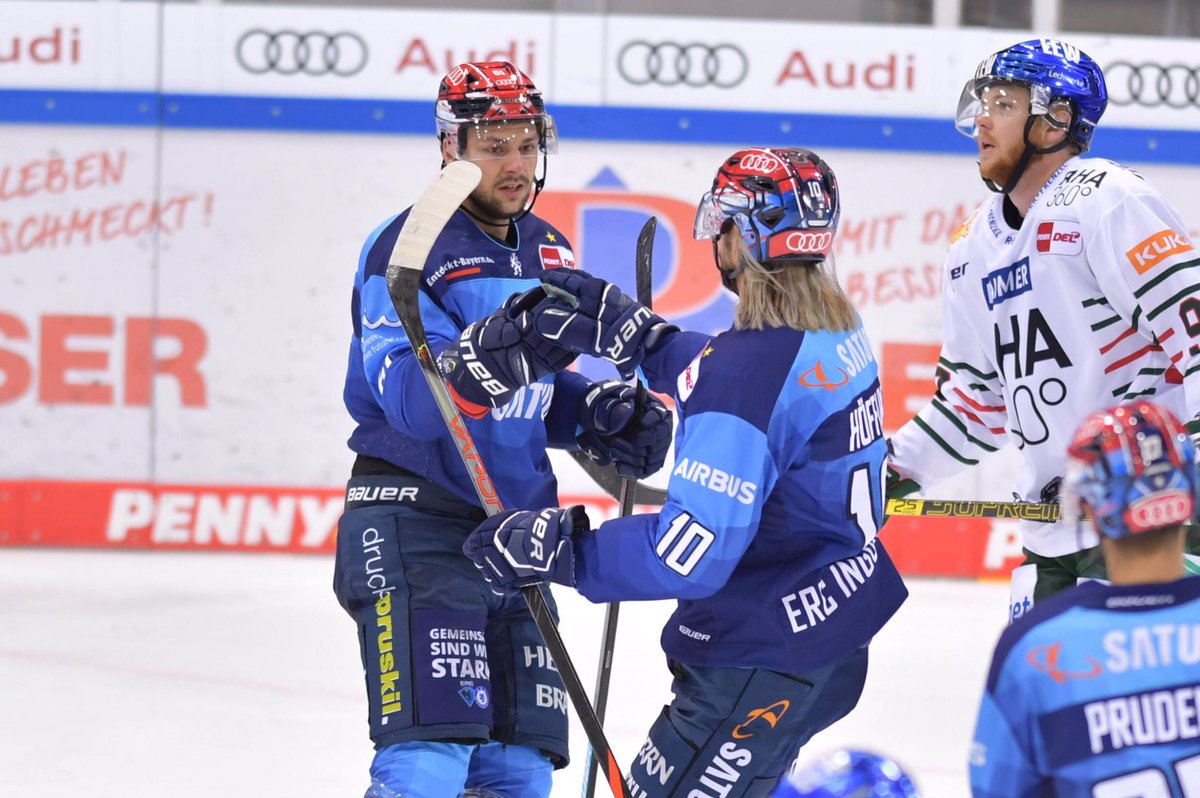 ERCIngolstadt's tweet photo. Wir belohnen uns im zweiten Drittel mit zwei Toren.
Ben #Marshall und David #Elsner schießen die 2:0-Führung heraus.

#EndlichEishockey #EndlichERC 
📸 Traub https://t.co/SCnETKjJAc