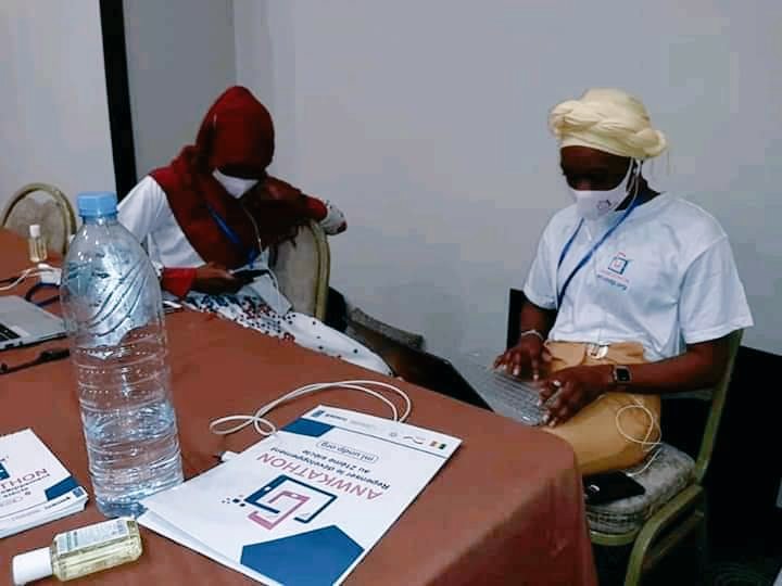 RahmaTraore's tweet photo. Les trois (3) meilleurs projets seront sélectionnés par le jury et bénéficieront d’un accompagnement du PNUD et une incubation chez Tuwindi pendant les 6 prochains mois.
#anwkathon 
#PNUD 
#tuwindi
@KeycieBatson @DemocracySquad @HawishQueen @ https://t.co/O2Z7R8z2Ad