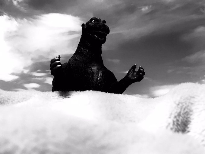 巨大生物のtwitterイラスト検索結果