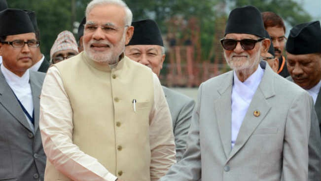 अटल बिहारी वाजपेयी के नेपाल दौरे के 17 साल बाद मोदी अगस्त 2014 में नेपाल जाने वाले अगले प्रधानमंत्री बने। उन्होंने ठंढे पड़े संबंधों में गर्मजोशी लाने की कोशिश की। भारत को झटका तब लगा जब नेपाल ने 2015 में बिना भारत से परामर्श किये अपना नया संविधान पेश कर दिया।