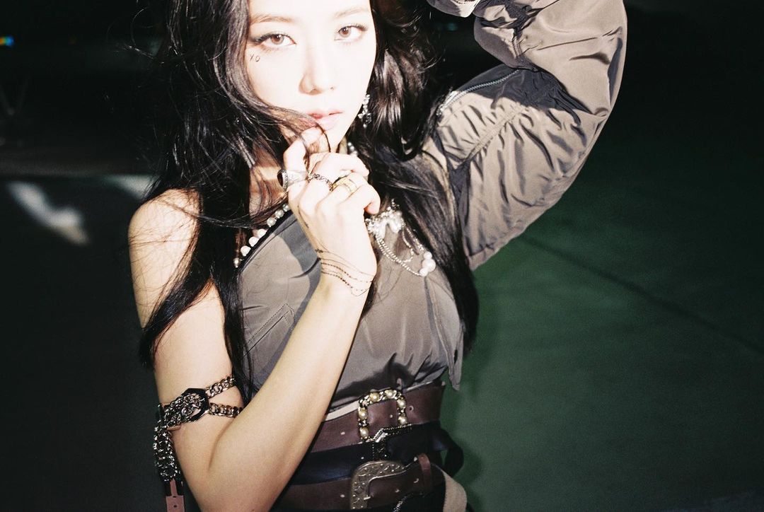 kjisyuu's tweet photo. Wanna have the same nails blinkeu? https://t.co/wlsxdaeRGP