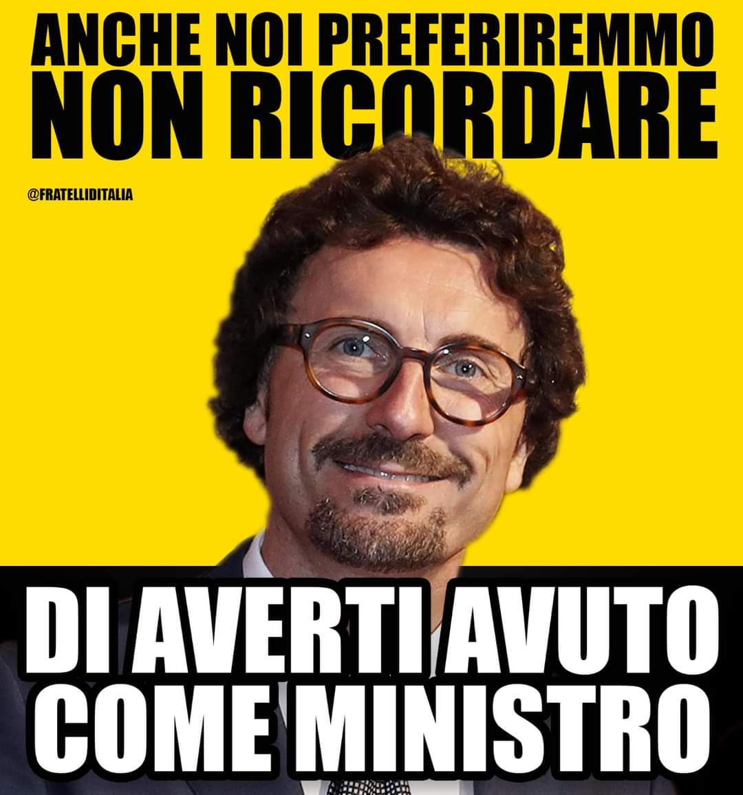 GiorgiaMeloni's tweet photo. Lui non ricorda. Noi (purtroppo) sì. https://t.co/BWiWnQMA4K