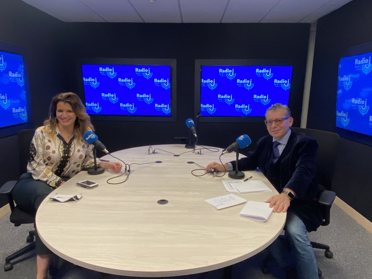 frhaz's tweet photo. Le #ForumRadioJ c’est à 14h10 sur @RadioJFrance et en vidéo. Invitée  @MarleneSchiappa.
Au menu : #séparatisme, #islamisme, #islamogauchisme, #polygamie #antisémitisme, #ProcèsCharlie, #manifestations #ViolencesPolicières  @JLMelenchon @ObservLaicite #présidentielle2022 ... https://t.co/YK5m4Dm193