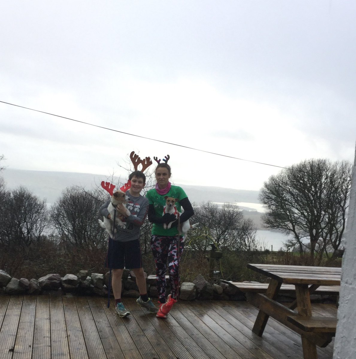 edeeyto's tweet image. Christy and I and the dogs are heading out for a #ReindeerRun to support the @RNLI as part of the @MarineInst fundraising initiative. Feel  free to donate a couple of euro or get out yourselves for a couple of miles 
reindeerrun.rnli.org/fundraising/el…