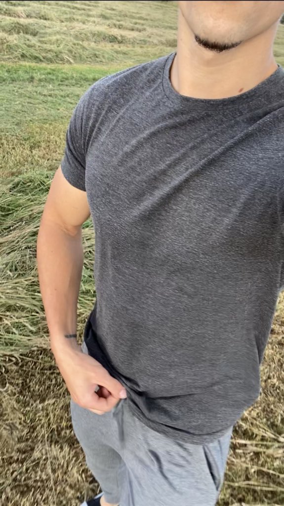 Chris OnlyFans 🍆 Top 0.08 on Twitter "Love getting it out in nature. 🌳🍆 https //t.co/e57DE7eL1N…