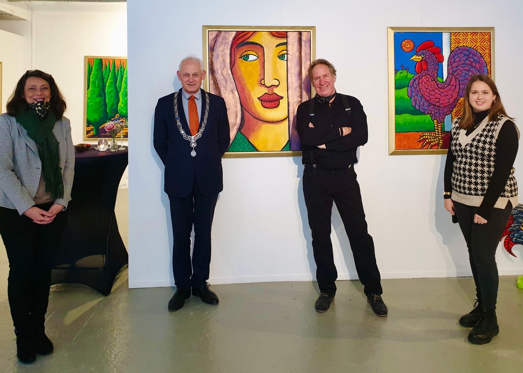 Yesterday we had a great opening of our final exhibition of 2020 with no one less than Schiedam's favorite artist Jacques Tange. 

#newexhibition #opening #jacquestange #artist #art #artgallery #exhibition #mustsee #openartexchange #kunst #schiedam #artschiedam #uitschiedam