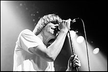 Tim_Burgess's tweet image. #TimsAdventCalendar2020
🎄 Day Thirteen 🎄 

Retweet to win two passes to a Charlatans or solo gig (when audiences are allowed to watch again) - and we’ll sign a set list for you too

Winner picked at random 11am tomorrow 
Good luck x