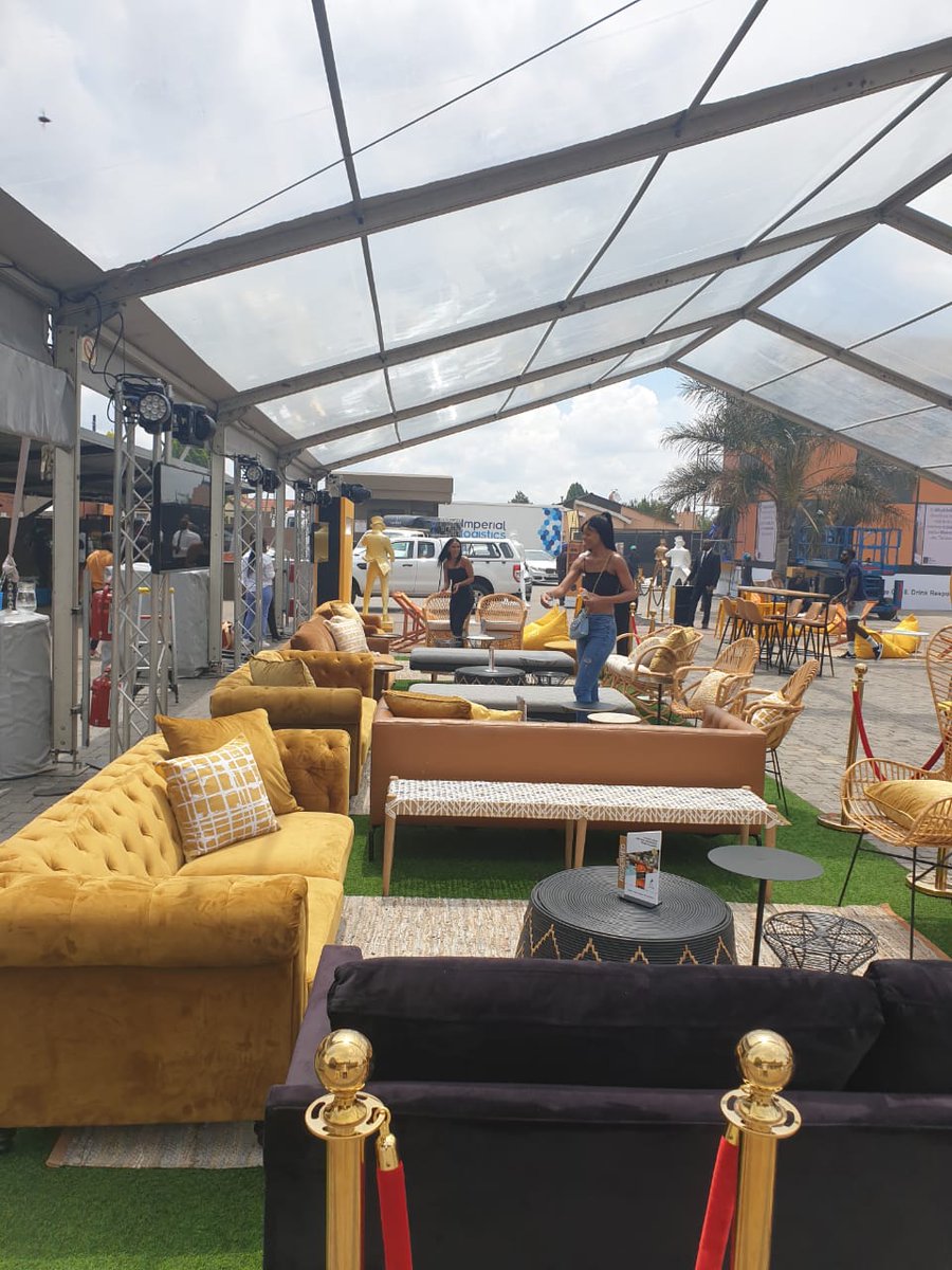 unpluxe's tweet photo. Rain or No Rain.. We are ready, all systems GO!! All about Lifestyle, makr your way through to @PDLLifestyle today.. Re tla kopana daar! #LifeStyleSundays https://t.co/DwuICr9G0g