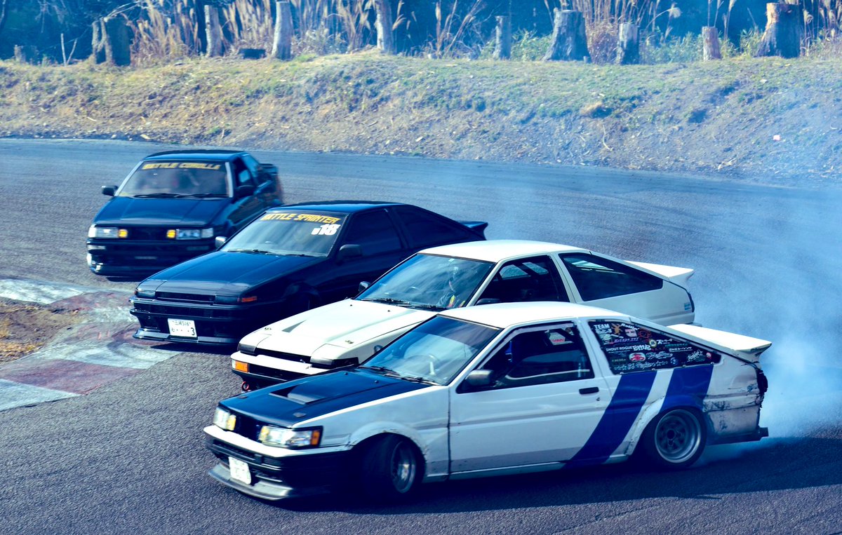 4AGspirit's tweet photo. 列島縦断AE86の旅
埼玉ー愛知(三河)ー和歌山ー愛媛

愛媛ー大阪ー兵庫ー和歌山👯‍♀️ー愛知(三河)ー埼玉
総走行距離2682㌔

無事完走😇😇
家に着きました。
今回もたくさんの方の協力でMAX楽しめました！👯‍♀️
みなさん本当にありがとうございました！🥺🥺

#練馬大根
#埼玉技研じゃないよ
#threeshot
#4A走 https://t.co/d8b2hYmLtr