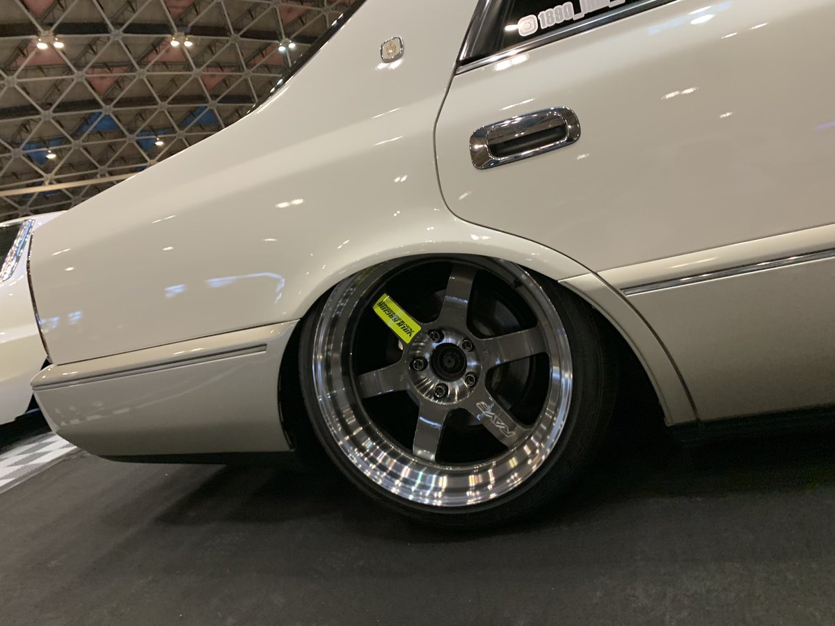 inu_scargo8's tweet photo. あの会場ですごい異質を放ってた車両。エントリージャンル何やったんやろ…
#X_5
#X5final https://t.co/q9lKRsHwco