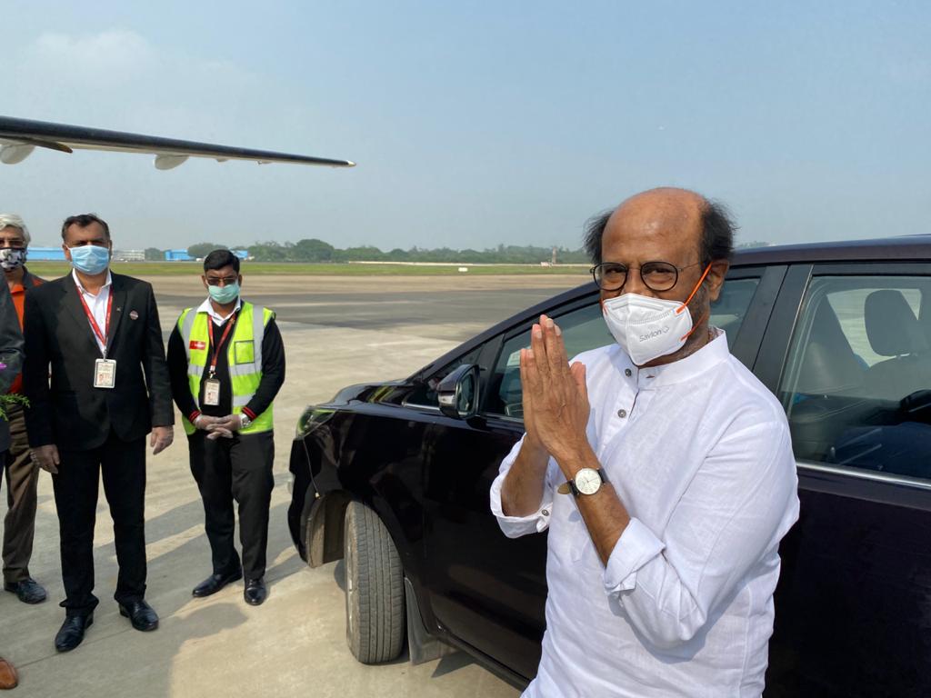 thebackwalker's tweet photo. Luv u #My_Thalaivaaaa
#இப்பவும்_எப்பவும்
#இப்போ_இல்லைனா_எப்பவும்_இல்லை
#மாத்துவோம்_எல்லாத்தையும்_மாத்துவோம் Stay Safe and Healthy @rajinikanth Thalaiva.The whole of#thengen #thisgen & #Nextgen is waiting for You. @WeSupportRajini @RajiniFollowers @RBSIRAJINI @rajinifans 💐🤘🏼💐 https://t.co/j8cU1gVg8i