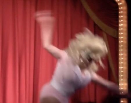 𝐓 . OFF (@fraactius) on Twitter photo 