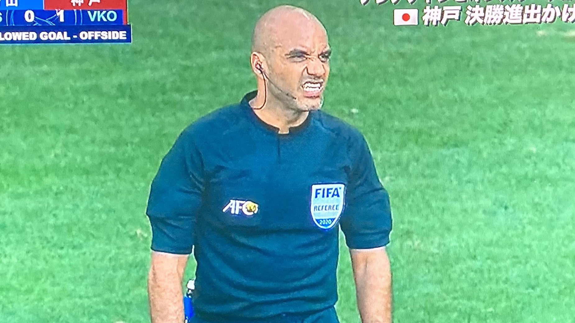 サッカーファンタジーニュース フィクション 空想 速報 マンオブザマッチにナワフ主審 Varを駆使し2得点に絡む活躍 蔚山現代をacl決勝に導く ヴィッセル神戸