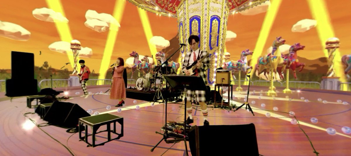 FRIENDS_twtw's tweet photo. Infinity Live FES 2020 #InfinityLive 

ご覧いただきありがとうございました😆
遊園地みたいなVR空間いかがでしたか？✨

次のフレンズのライブは
15日(火) Dive/Connect @ Zepp Online
オンラインワンマンライブ＆生配信トークです！
こちらもお見逃しなく🌝
詳細▶︎ https://t.co/a9ZyJymw2n https://t.co/6qIvsnhidW