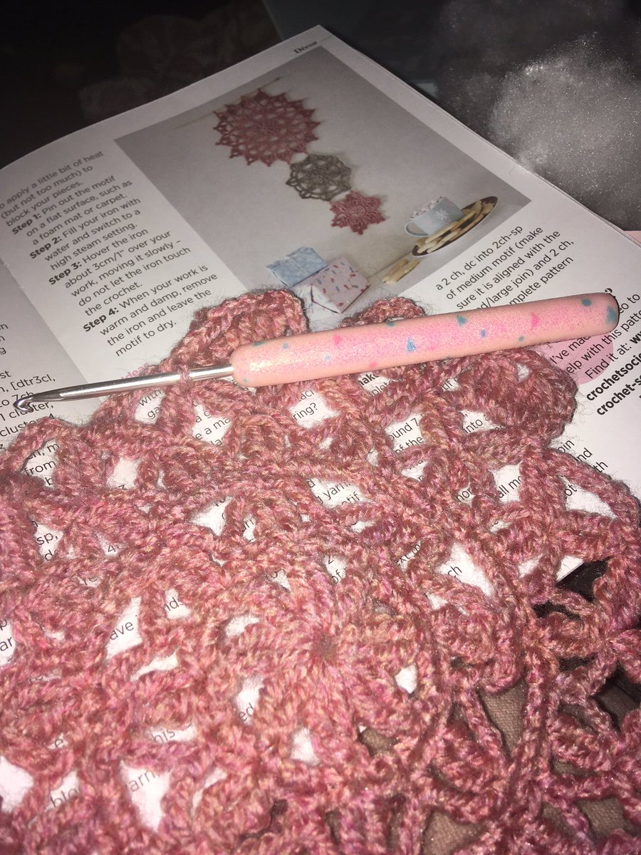 crochet_emily's tweet photo. It’s a cold rainy day today so I am currently cosying up on my couch with a cup of tea and crocheting more Christmas items. I have become Christmas obsessed 😍 😂
#sundaycrochet
#emilyscrochetchronicles #crochetsociety #bellacoco #crochetersofinstagram #lovecrochet #christmas https://t.co/yMmm2cypj2