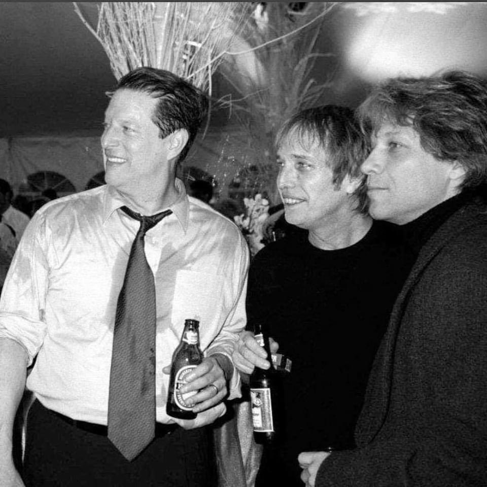 Frivolous Dec. 13, 2000 addendum: We drowned our sorrows at NavObs that night with some special guests, including Tom Petty, Jon Bon Jovi, Stevie Wonder, Jon Popper & Tipper Gore on the drums. 7/fin