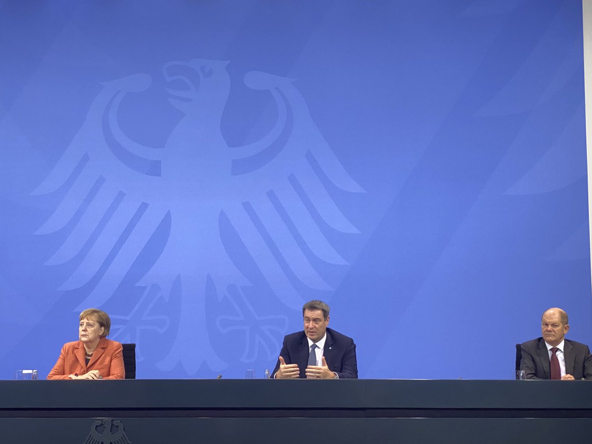 Corona ist außer Kontrolle geraten. Deshalb müssen wir jetzt konsequent handeln: Ganz oder gar nicht. Bayern wird die Beschlüsse maximal umsetzen. Auch Schulen und Kitas werden ab Mittwoch geschlossen. Es braucht eine nationale Kraftanstrengung:Daheim bleiben, Kontakte reduzieren