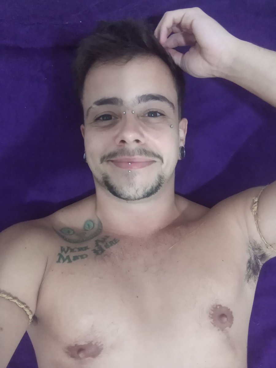 LopesAleksandrs's tweet photo. Boom dia! 

#transexual https://t.co/DmheVc85ND