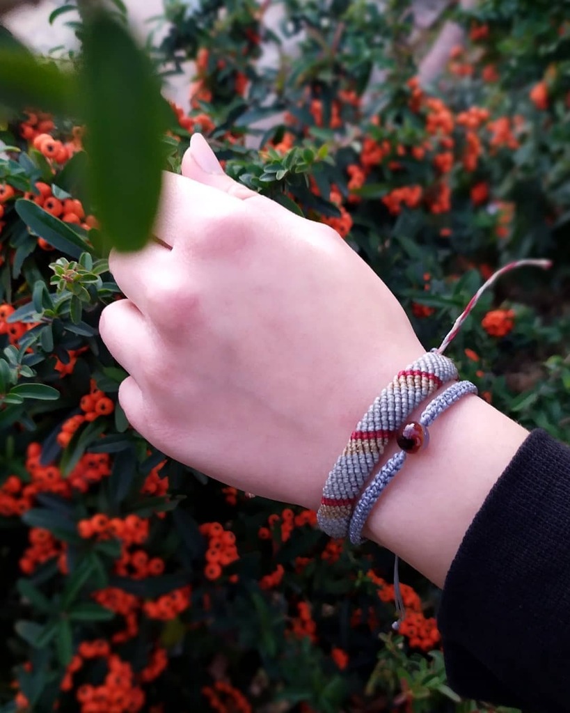 Gri kombin bileklik 🌑
Sipariş için profilimizdeki linkten ya da dm'den ulaşabilirsiniz 🖤

#takınıyorumkafamagöre #gri #kahverengi #takı #takıkombin #bileklikkombini #istanbul #ankara #antalya #hardalsarısı #örmebileklik #bileklikmodelleri #modatakı