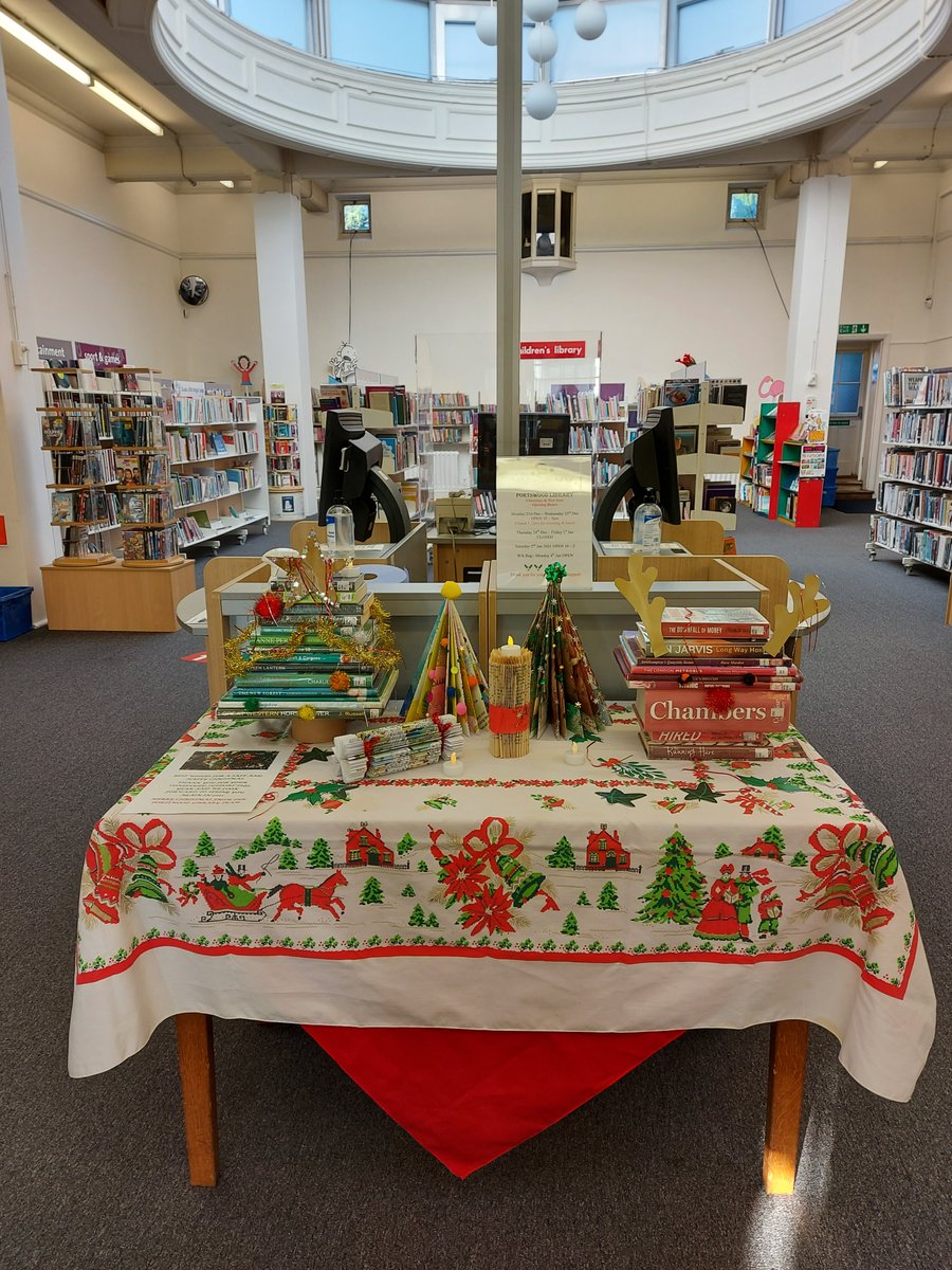 SotonLibraries's tweet photo. Thirteenth day of our #LibraryAdventCalendar and this year's decorations at Portswood Library have definitely helped spread some festive cheer! 🌲🎁 https://t.co/M38V9Ffra9