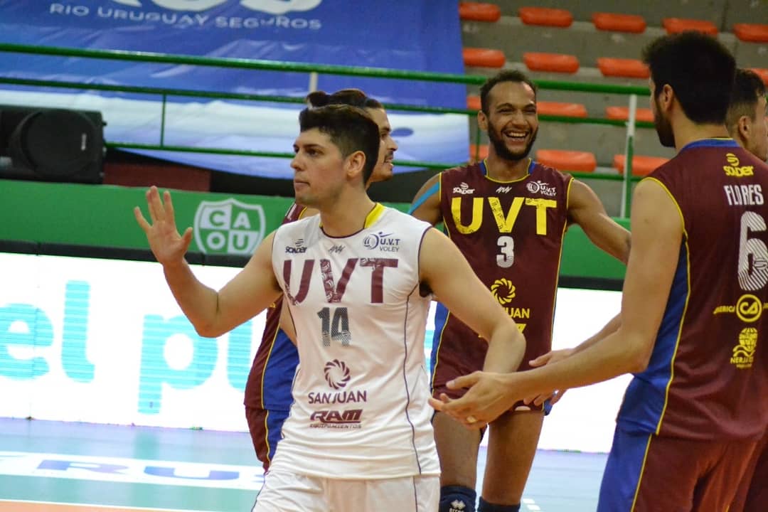 Hoy, 18 hs Play Off
🏐 OBRAS SAN JUAN VOLEY vs. UVT Vóley

<a href="/VoleyACLAV/">Liga de Voleibol Argentina ACLAV</a> 
#CopaRUSArgentina