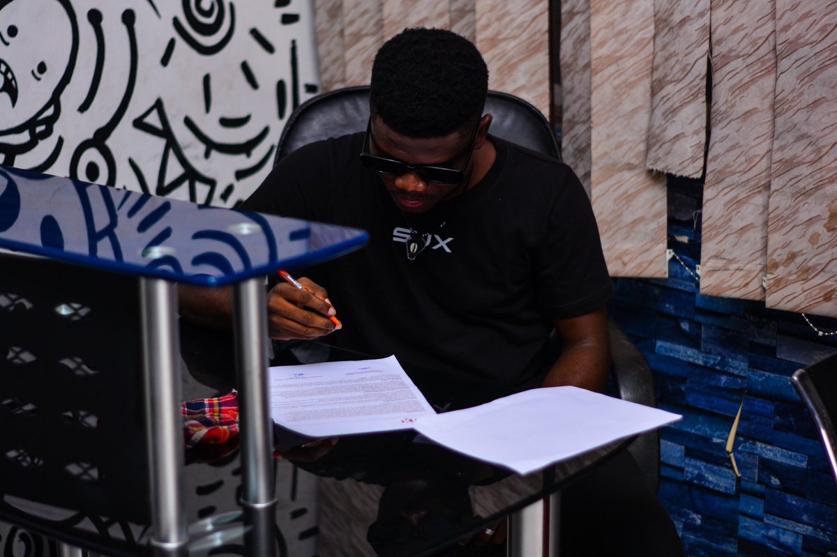 suxthreads's tweet image. We went into an agreement with one of our brand Ambassadors @_MiQhael_ days ago. 

Big on Big from now on! 💯
#NewBeginnings #SuxnZOL #SUXTHREADS