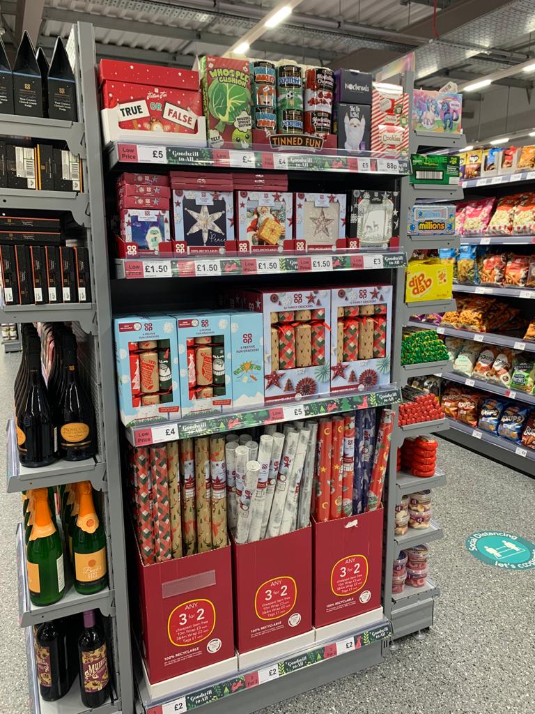 ColledgeJade's tweet photo. Totally cooperrific at Grendon store this weekend! Pop in and get yourselves some Christmas treats @mycoopfood @AdrianD93465562 @LeeMullis91 @PaulalanDennis @ClaireKoziol @adamleewaudby https://t.co/kVhTMzpJtR