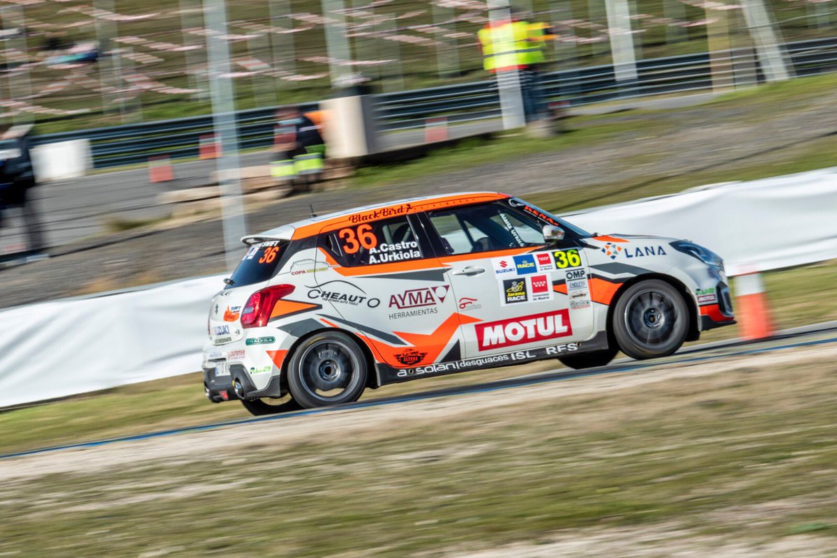 CERA_RFEdA's tweet image. La 1️⃣3️⃣ª edición de la #CopaSuzukiSwift 🏆 se ha cerrado este fin de semana en el @RallyCAMRACE, cuya victoria 🥇 ha sido para Aingeru Castro 🤝 Alaitz Urkiola.

#CERATerraMundis 🇪🇸