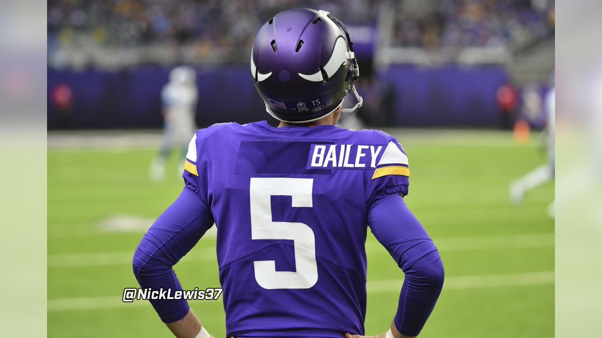 NickLewis37's tweet photo. The new Dan Bailey jersey is a must have. #Vikings #Skol https://t.co/TVYKR0OqTc