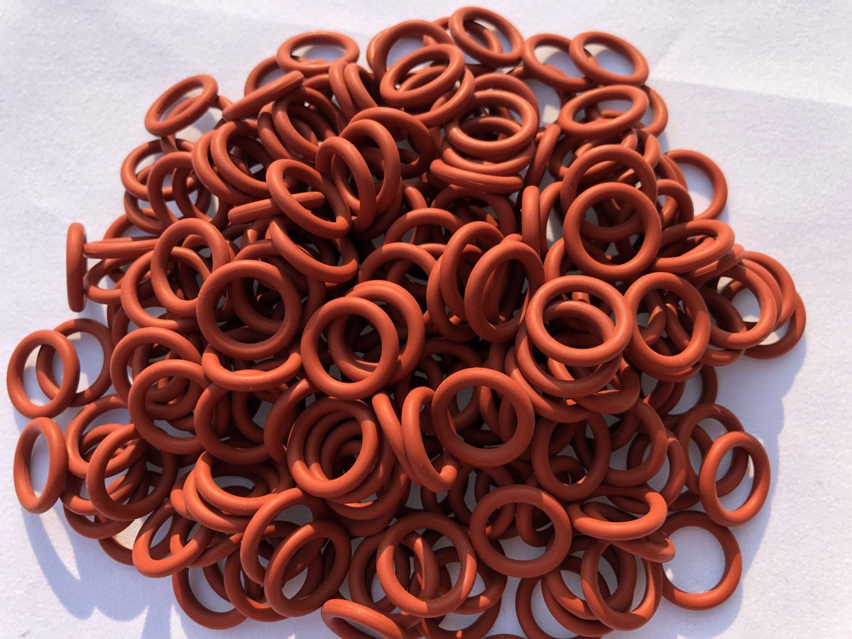 Valuebrew's tweet image. In anticipation of issuing a holiday shopping deadline we've added new expedited shipping options for most bulk food grade o-ring orders. valuebrew.com/shop/food-safe…