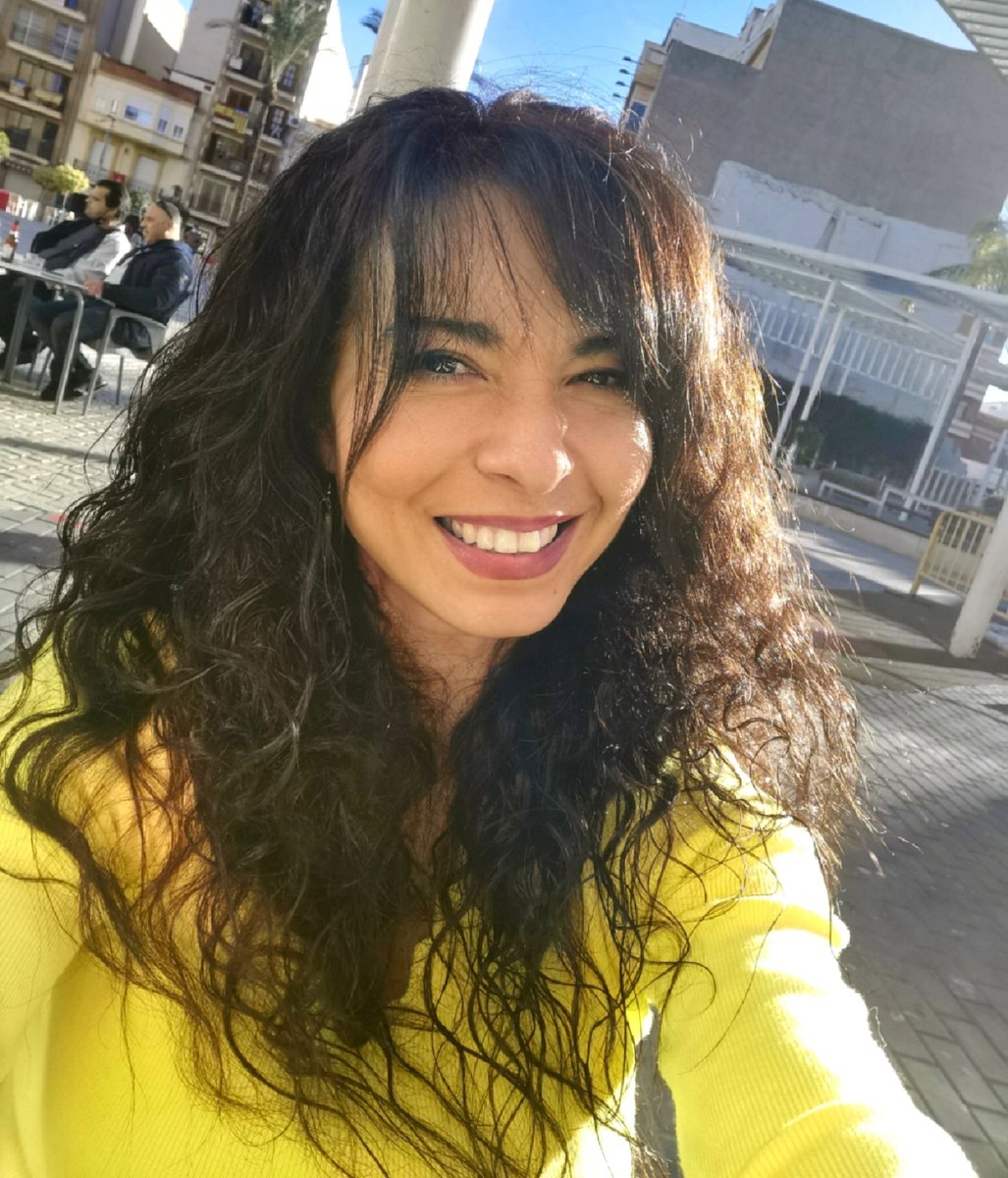 Elena tweet media