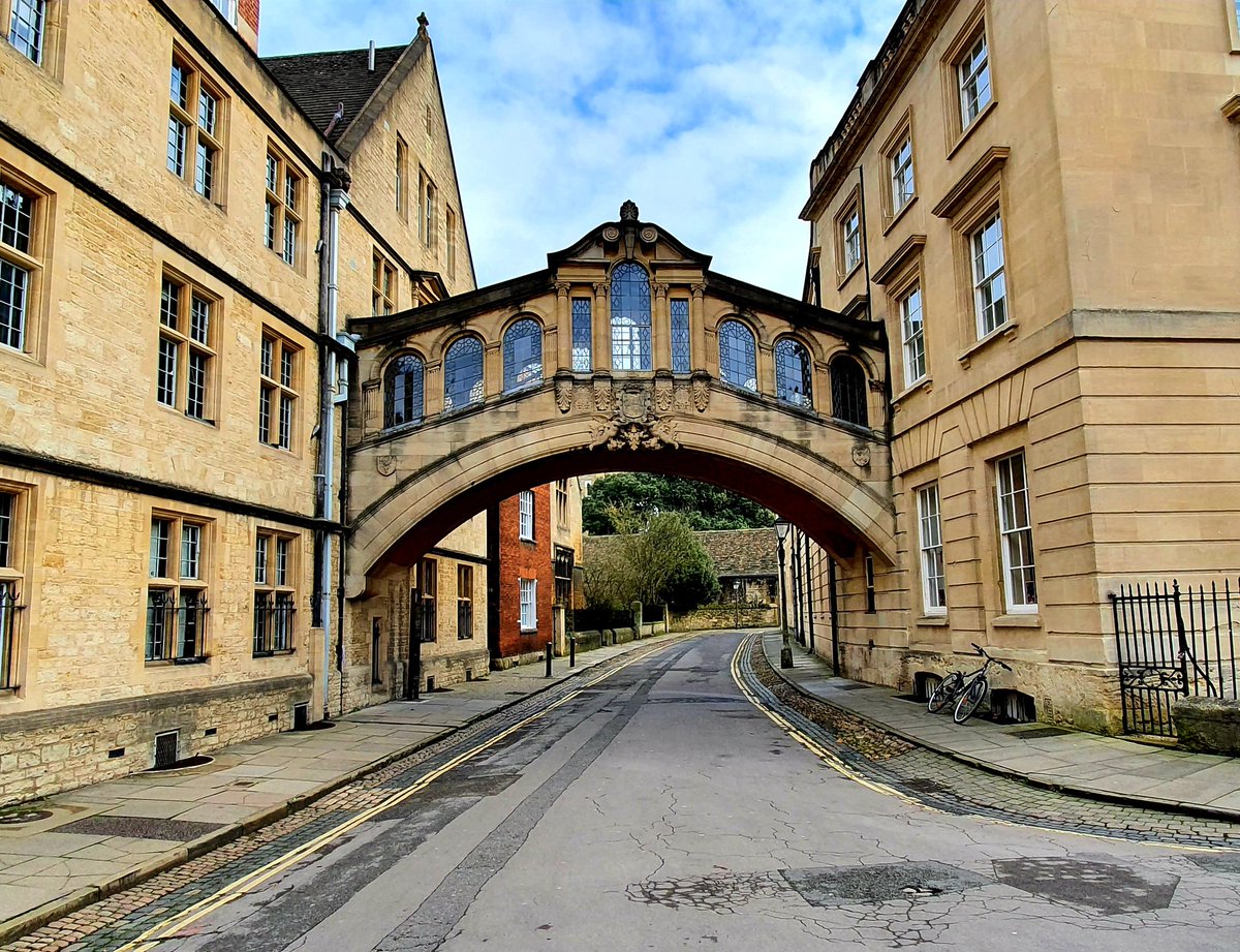 whistler360's tweet image. A wonderful 9 mile hike around #Oxford 

Well worth it, beautiful architecture.

#Ashmolean #Bodleian #WeekendWalk