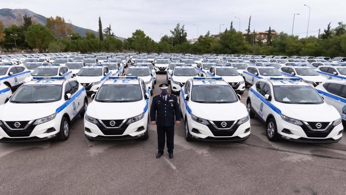 Urfurslaag's tweet photo. 675 νέα περιπολικά αντί για 675 νέα λεωφορεία εν μέσω πανδημίας. Μάλιστα.  Νομίζω είναι σαφέστατες οι προτεραιότητες της ακροδεξιάς κυβέρνησής μας. https://t.co/iEshvJWT46