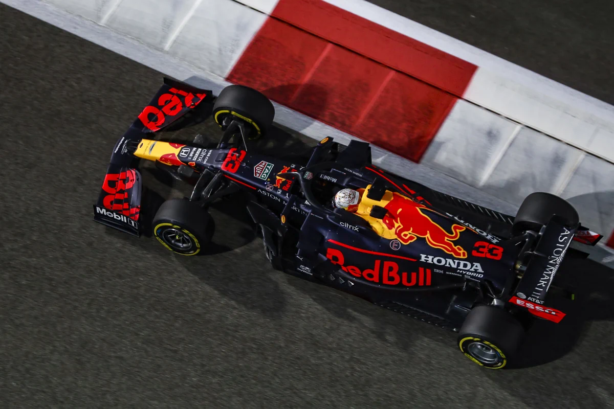 レッドブルホンダ、F1アブダビGPでポール・トゥ・ウィン！
