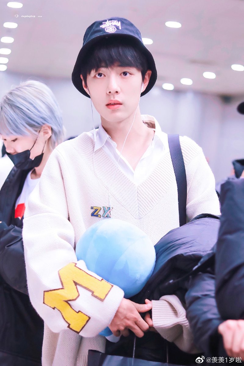 gimenez_XFX's tweet photo. Abro hilo de hermosas fotos de #XiaoZhan #XiaoZhanActorsStandBy #XiaoZhan肖战 #肖战 #XiaoZhanPRETTY POR FAVOR DENLE FAV ❤️ Y RT 🔁❤️ #XFX #IXFX 

FECHA: 2018-01-14 https://t.co/683nyLOSYK
