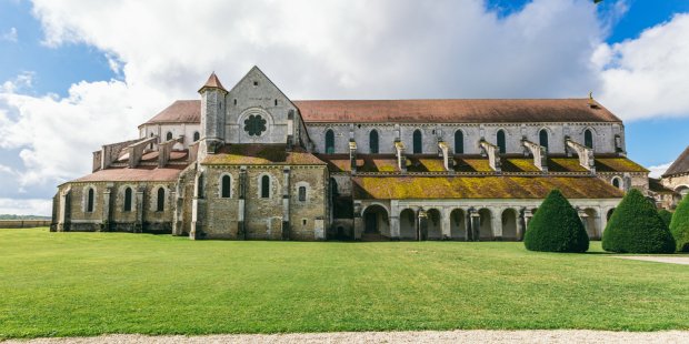 SoyonsCatholic's tweet photo. Vente du domaine de Pontigny : l’hôtel de luxe l’emporte sur le séminaire https://t.co/duBhHOqQlQ https://t.co/vE7X6uzrhB
