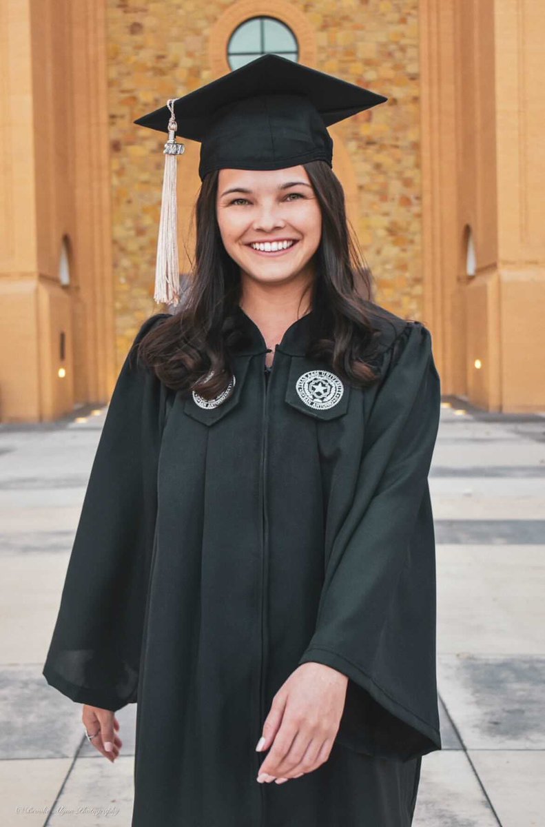 JagLifeTamusa's tweet photo. Today begins our FIRST day of our Fall 2020 Curbside Commencement! We can't wait to see our Graduates!β€οΈπΎπ
#jaggrad2020 https://t.co/QAjSrUYBc5