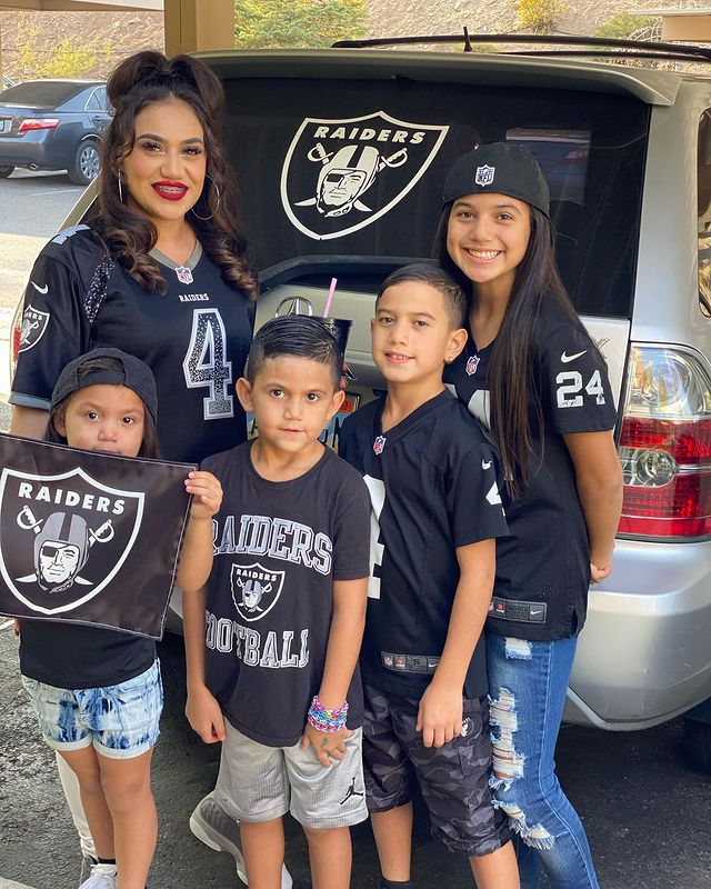 FanmoApp's tweet photo. Raider Nation is always a family affair!

Tag @fanmoapp and #fanmo with all your game day photos!

(Photo: @beautyqueen209) https://t.co/G5YIoldq5i