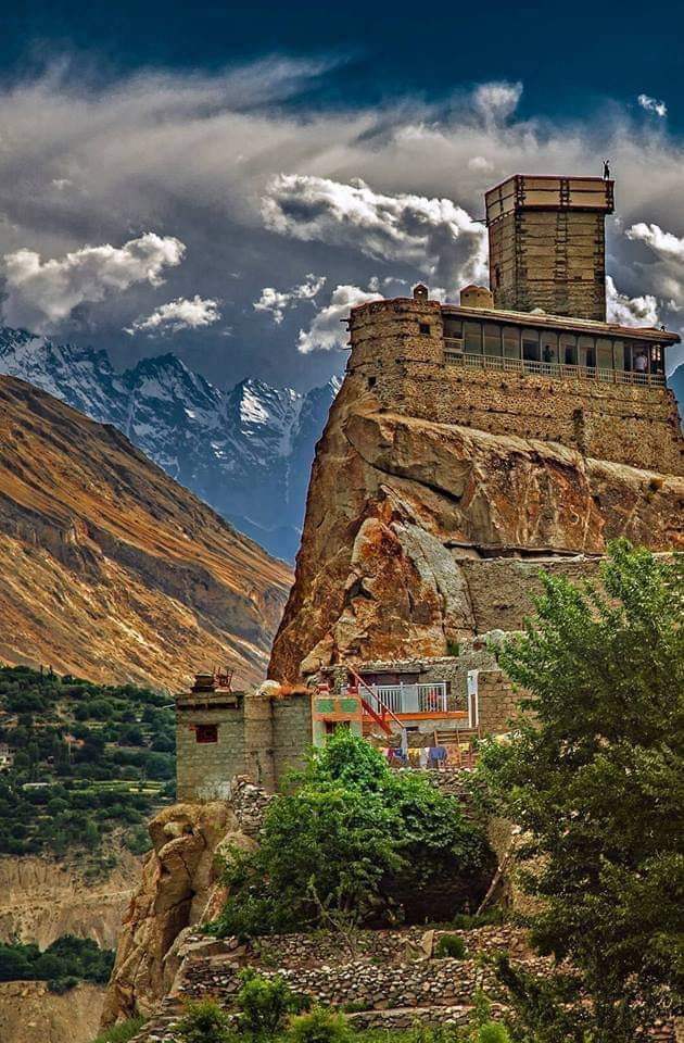 Altit FortConstructed in the 11th Century the fort housed the Hunza royalty.It is located on a steep cliff on the Hunza river, its most prominent feature being its shikara watch tower.Its position on the cliff makes it very formidable.