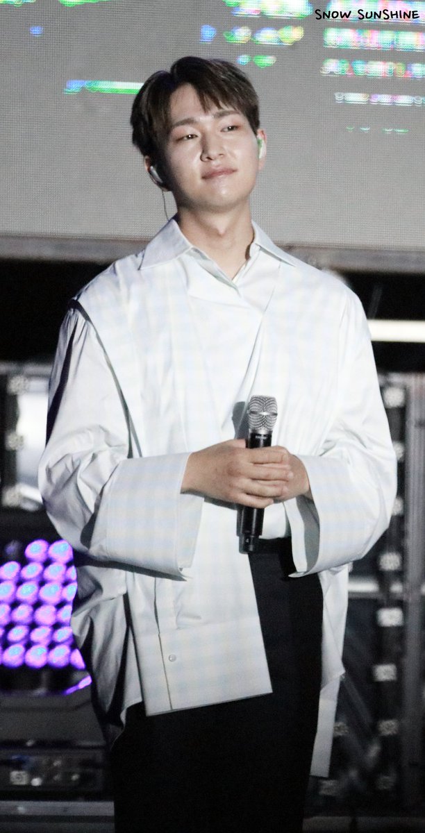 LavenderLove923's tweet photo. 진기야 이번 생일에는 더 행복하게 보내기를 바라는 마음이야. 그리고 늘 하는 말이지만 앞으로도 건강하게 잘지냈으면 좋겠다
정말 진심으로 생일 축하해 진기야. 그리고 정말 사랑해❤ 곧 만날날을 기약하면서. 정말 많이  사랑하고 고맙고 늘 받기만해서 미안해.
#어도러블_진기데이
#HAPPYONEWDAY https://t.co/07PyP2AiRg