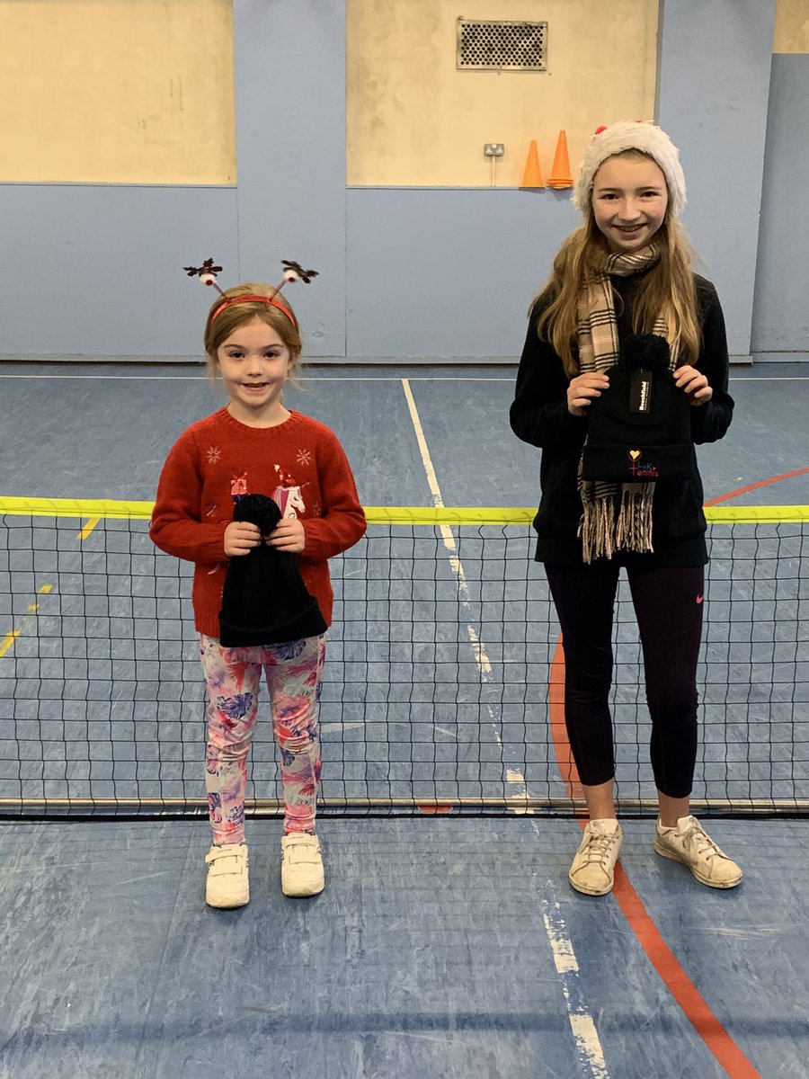 KtennisL's tweet photo. Some of our girls were happy to receive a Player of the year award. All the girls have been fab this year, in what has been a very strange time. We’ve had an amazing year of sessions, and all the girls have improved and grown in confidence. @Miss_Hits @projecthawick @JudyMurray https://t.co/XxAWHf6EIh