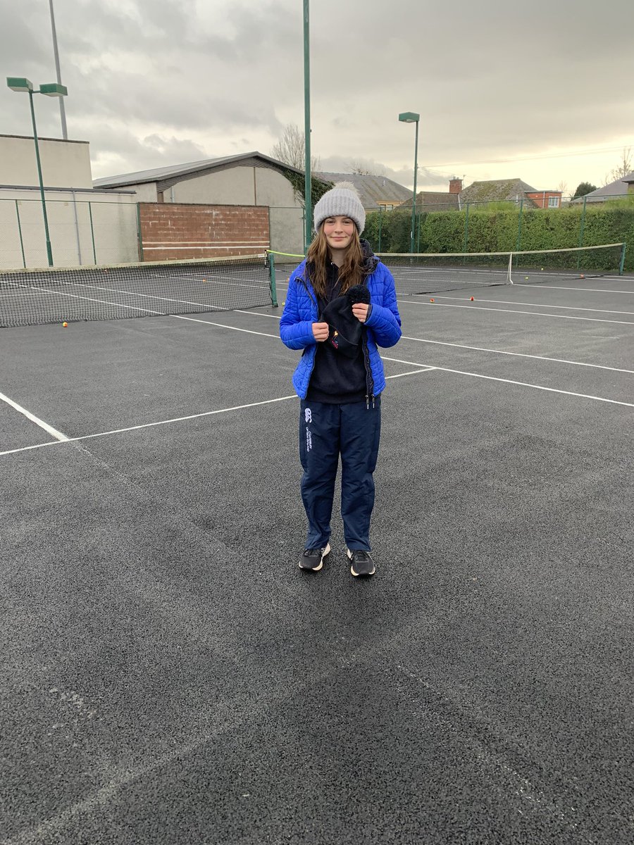 KtennisL's tweet photo. Some of our girls were happy to receive a Player of the year award. All the girls have been fab this year, in what has been a very strange time. We’ve had an amazing year of sessions, and all the girls have improved and grown in confidence. @Miss_Hits @projecthawick @JudyMurray https://t.co/XxAWHf6EIh