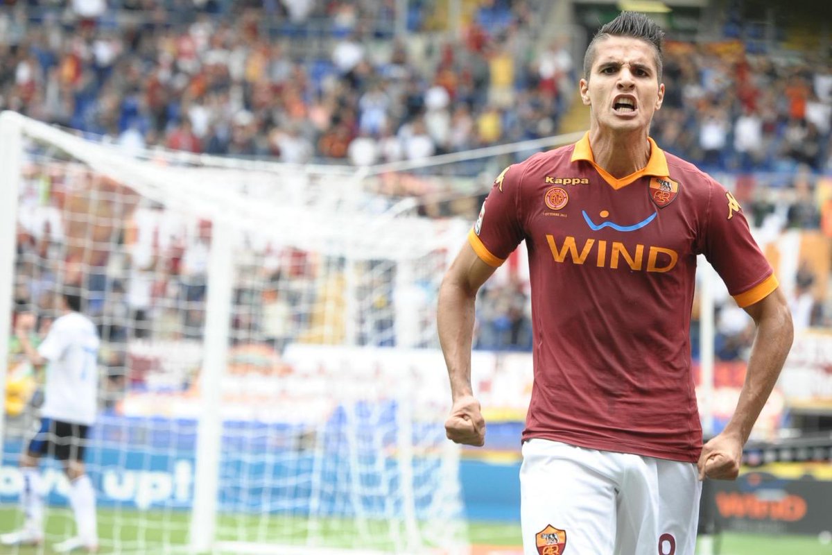 Erik Lamela, footballeur. Tottenham 25 sélections0 titre à son actif, mais une belle constance : 67 matches avec la Roma, 232 pour Tottenham. Il n’a jamais eu l’impact qu’on lui prédisait à River Plate, quand le Barça s’intéressait à ce gamin de 12 ans.