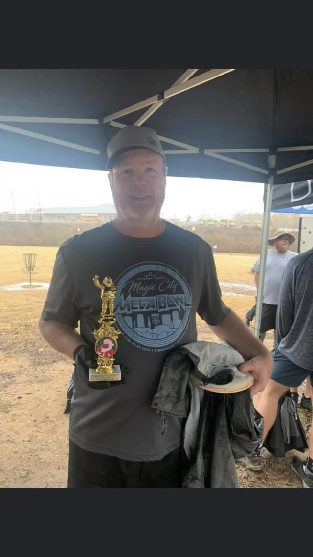 alan_hester's tweet photo. Very fortunate to repeat as MA50 DGB Christmas Classic Champion. Had fun in the rain pouring in putts with Soft Burst Deputy. #discgolf #dynamicdiscs #teamdeputy #bedynamic https://t.co/BVhr0Elq9d